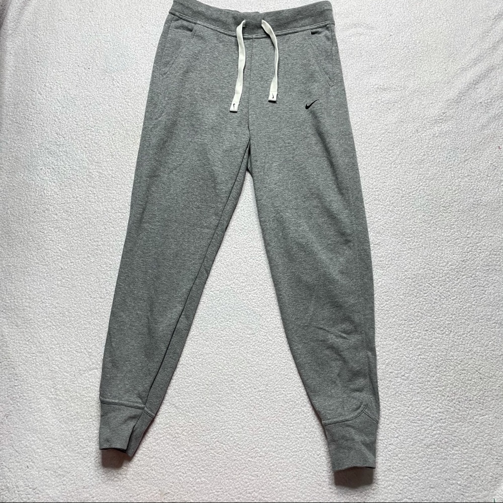 Women’s Nike Sweatpants - Picture 3 of 9